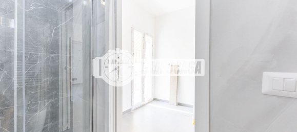 4 bedrooms Apartment in Rome, Italy No. 320949 30