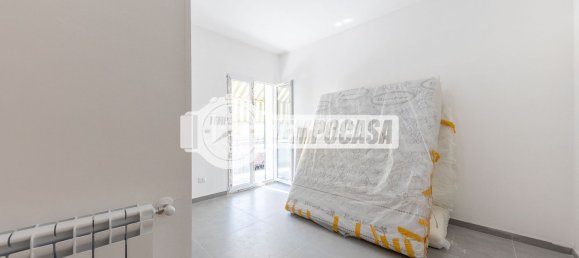 4 bedrooms Apartment in Rome, Italy No. 320949 23