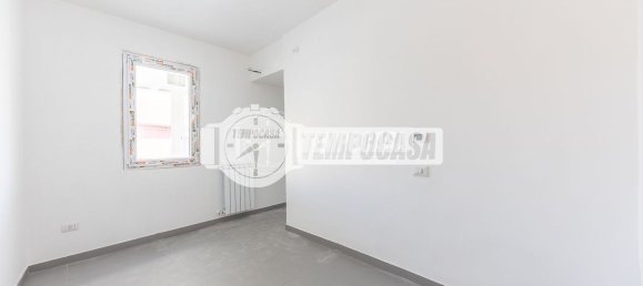 4 bedrooms Apartment in Rome, Italy No. 320949 3