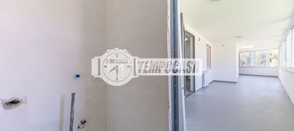 4 bedrooms Apartment in Rome, Italy No. 320949 11