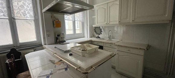 5 bedrooms Building in Metz, France No. 92036 4