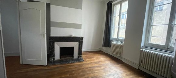 5 bedrooms Building in Metz, France No. 92036 2