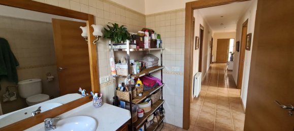 5 bedrooms House in Yecla, Spain No. 143345 9