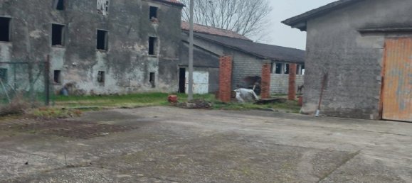 4 bedrooms House in Lozzo Atestino, Italy No. 150907 2