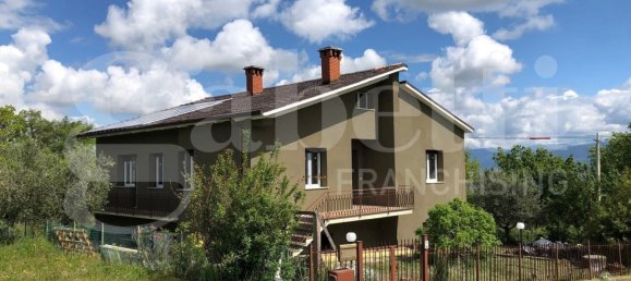 4 rooms House in Montefalco, Italy No. 42062 2