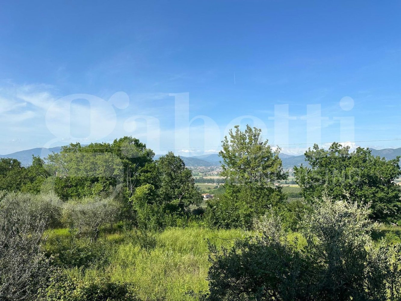 4 rooms House in Montefalco, Italy No. 42062