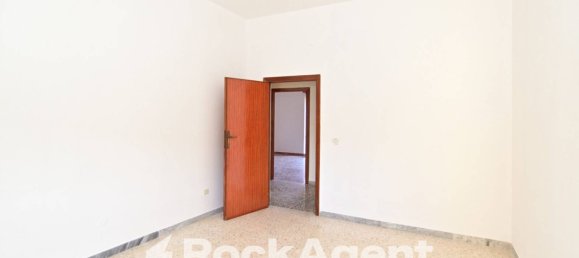 2 bedrooms Apartment in Aprilia, Italy No. 264250 9