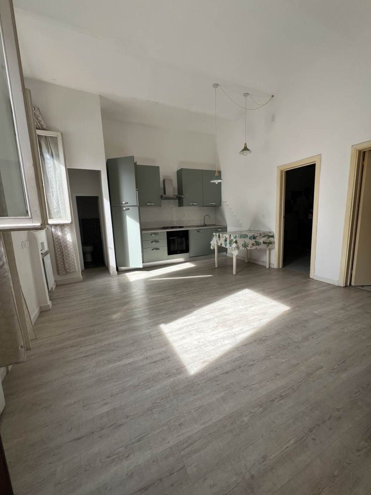 Apartamento de 3 dormitorios en Piombino, Italy No. 356987