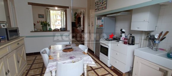 2 bedrooms House in Castres, France No. 326500 2