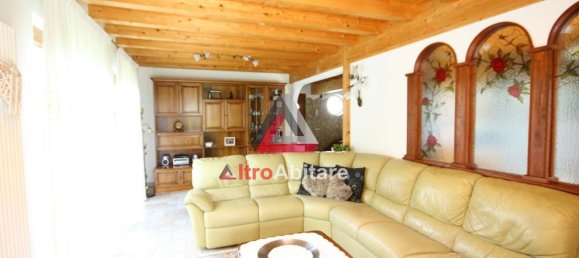 8 bedrooms House in Belluno, Italy No. 318710 11