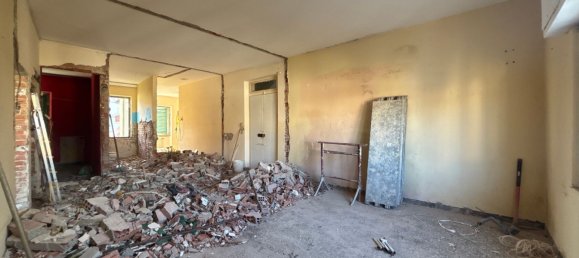 3 bedrooms Apartment in Florence, Italy No. 337000 15