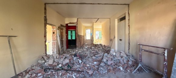 3 bedrooms Apartment in Florence, Italy No. 337000 16