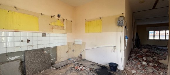 3 bedrooms Apartment in Florence, Italy No. 337000 31