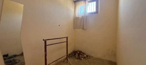 3 bedrooms Apartment in Florence, Italy No. 337000 18