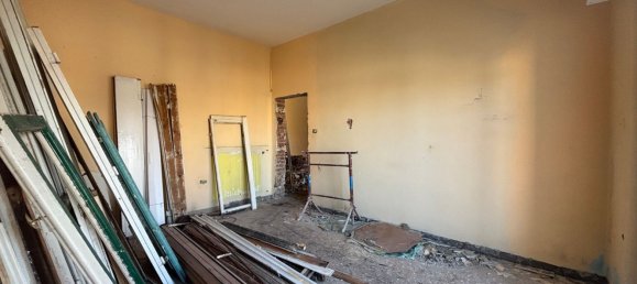 3 bedrooms Apartment in Florence, Italy No. 337000 8