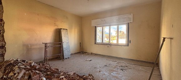 3 bedrooms Apartment in Florence, Italy No. 337000 12