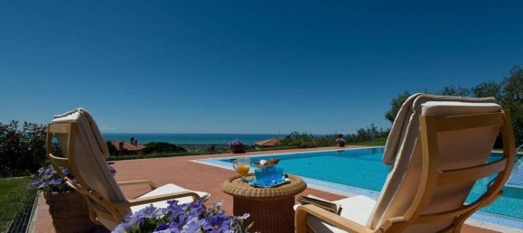 5 rooms Villa in Massarosa, Italy No. 165735 2