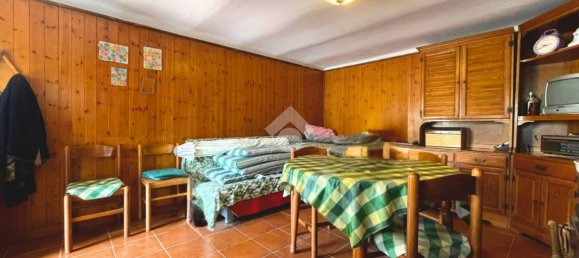 5 rooms House in Castelnuovo Nigra, Italy No. 66431 5