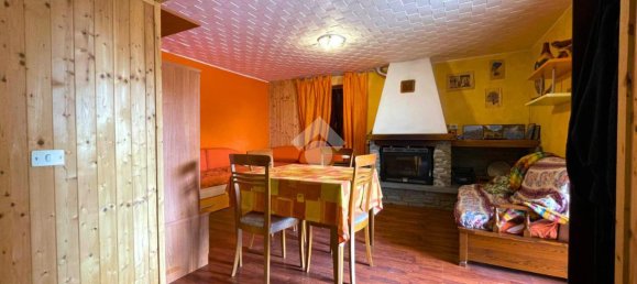 5 rooms House in Castelnuovo Nigra, Italy No. 66431 6
