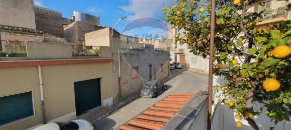 4 rooms House in Vittoria, Italy No. 276785 13