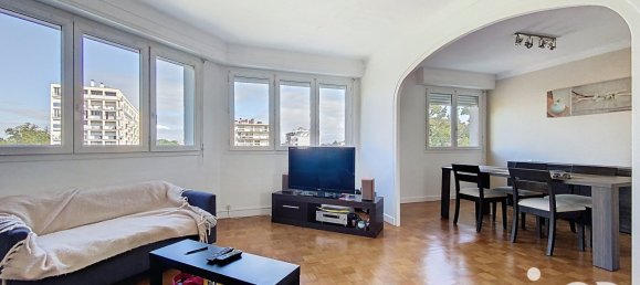 2 bedrooms Apartment in Pau, France No. 355102 2