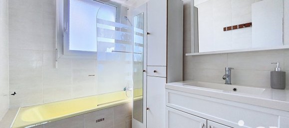 2 bedrooms Apartment in Pau, France No. 355102 9