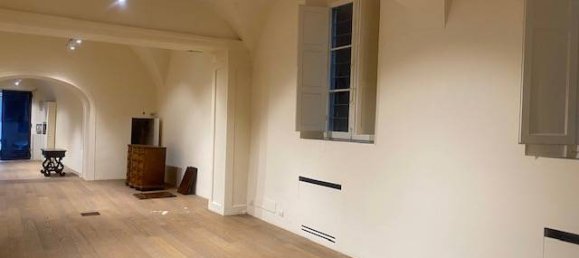2 rooms Commercial property in Florence, Italy No. 220292 6