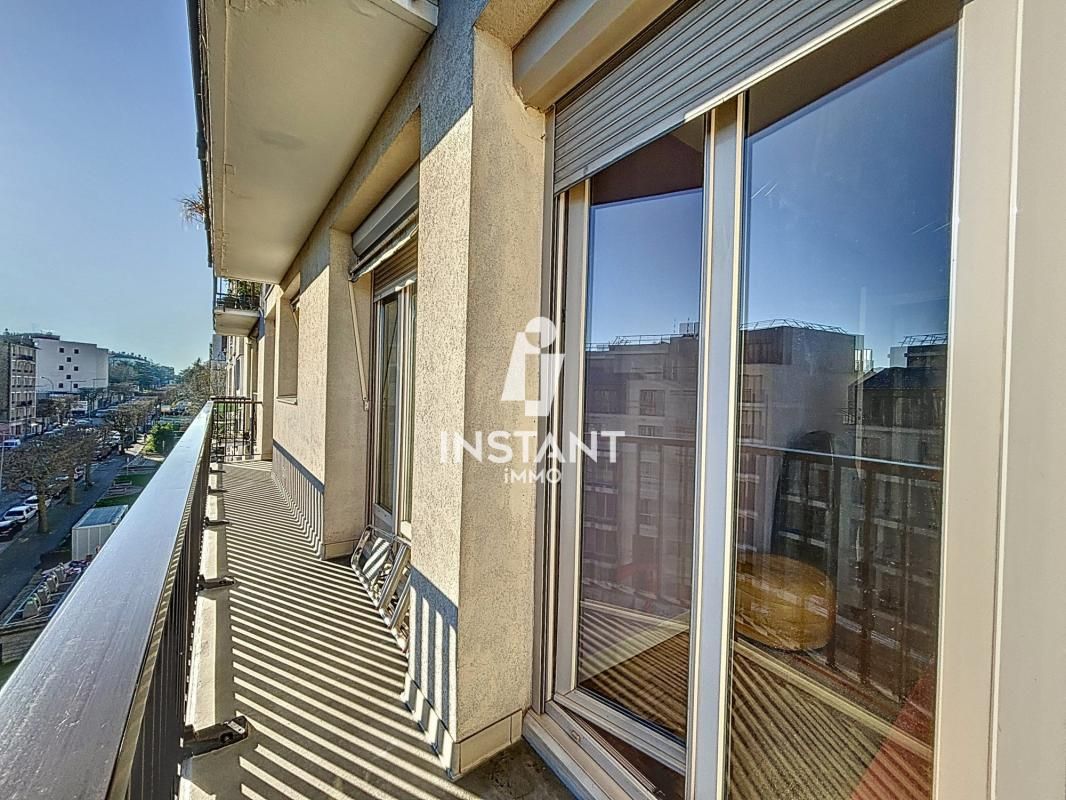 2 bedrooms Apartment in Nogent-sur-Marne, France No. 144443