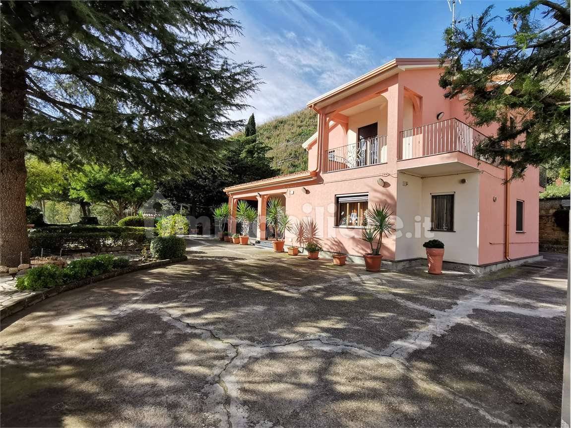 4 chambres Villa à Enna, Italy No. 355375