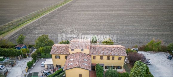 Apartamento de 2 habitaciónes en Medicina, Italy No. 71762 3
