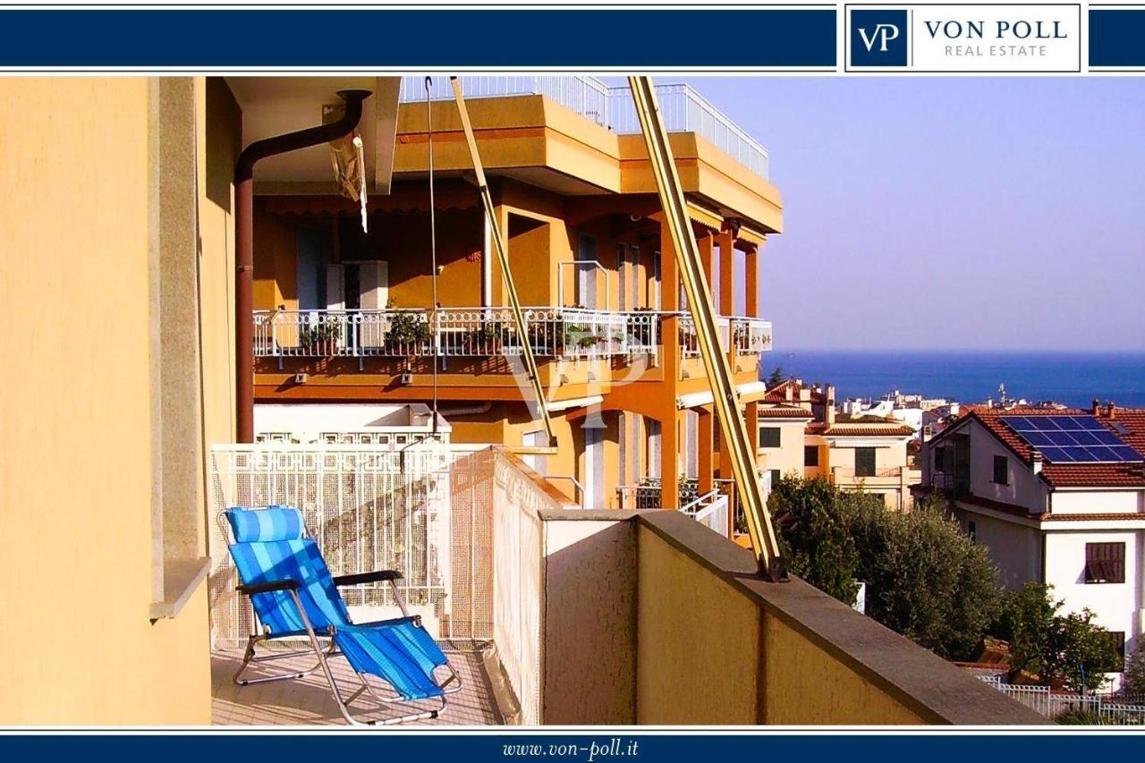 Apartamento de 3 habitaciónes en Pietra Ligure, Italy No. 41676