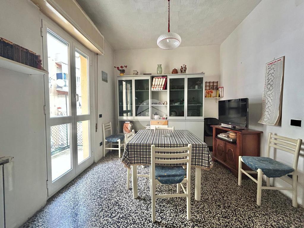 2 bedrooms Apartment in Savona, Italy No. 386025