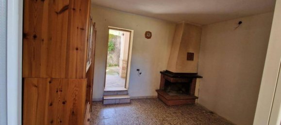 3 rooms Apartment in Ferentino, Italy No. 139477 8