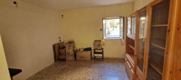 3 rooms Apartment in Ferentino, Italy No. 139477 7