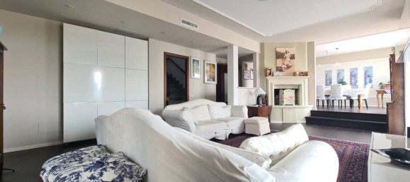 Villa de 5 dormitorios en Credaro, Italy No. 358857 22