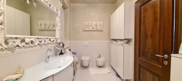 Villa de 5 dormitorios en Credaro, Italy No. 358857 13