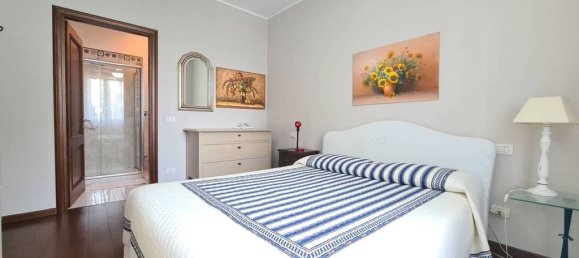 Villa de 5 dormitorios en Credaro, Italy No. 358857 8