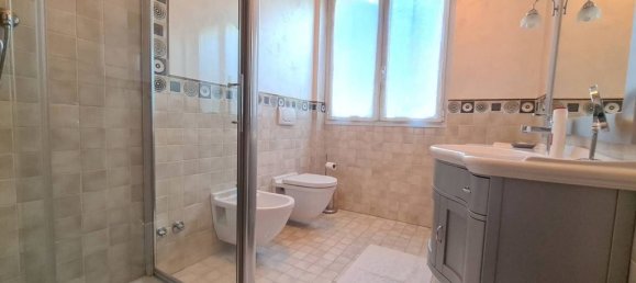 Villa de 5 dormitorios en Credaro, Italy No. 358857 9