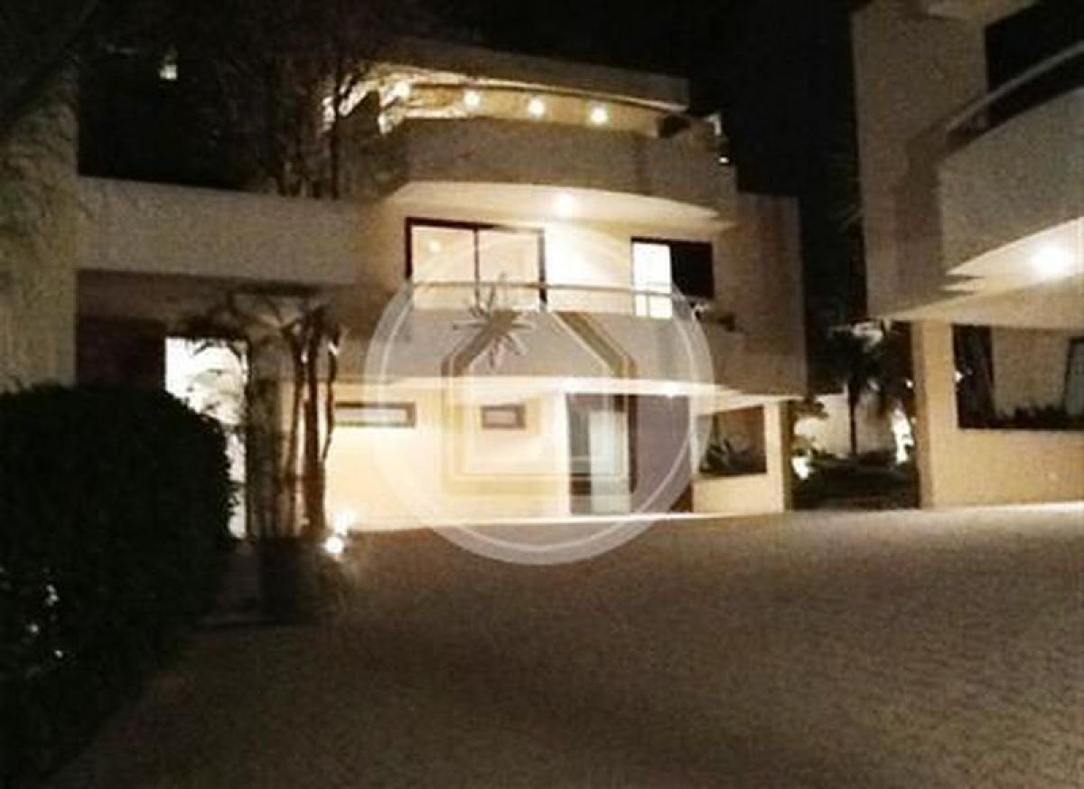 4 bedrooms House in Sao Paulo, Brazil No. 553331