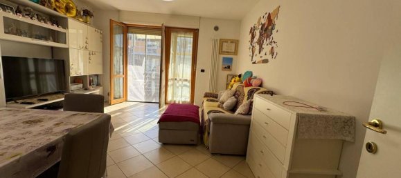2 rooms Apartment in Bologna, Italy No. 30180 11