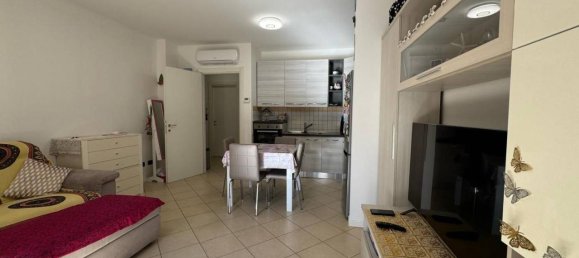 2 rooms Apartment in Bologna, Italy No. 30180 7