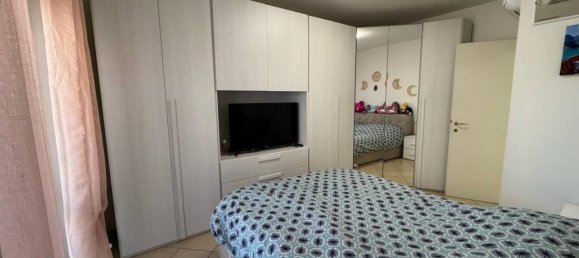 2 rooms Apartment in Bologna, Italy No. 30180 70