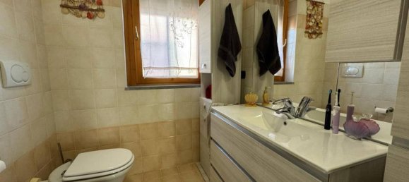 2 rooms Apartment in Bologna, Italy No. 30180 87