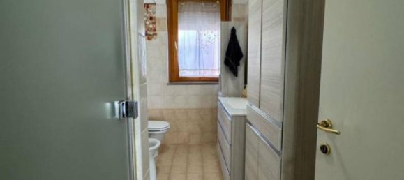 2 rooms Apartment in Bologna, Italy No. 30180 80