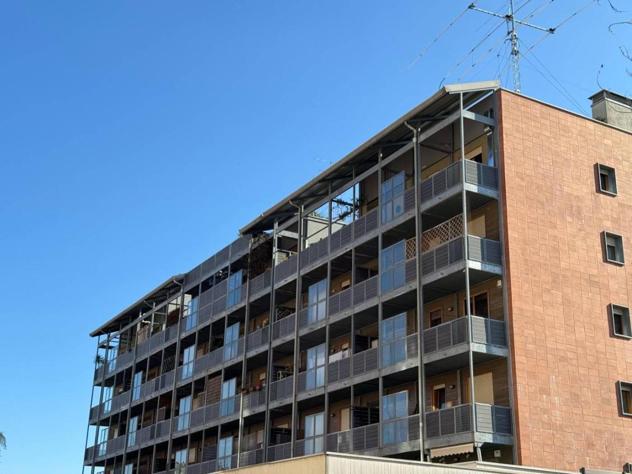 2 rooms Apartment in Bologna, Italy No. 30180