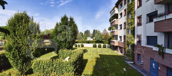 2 bedrooms Apartment in Biassono, Italy No. 379792 12