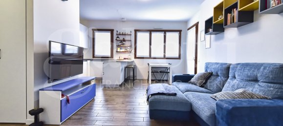 2 bedrooms Apartment in Biassono, Italy No. 379792 5