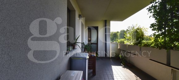 2 bedrooms Apartment in Biassono, Italy No. 379792 6