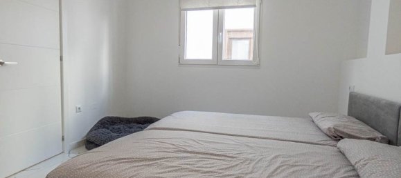 1 bedroom Apartment in La Zenia, Spain No. 181807 9