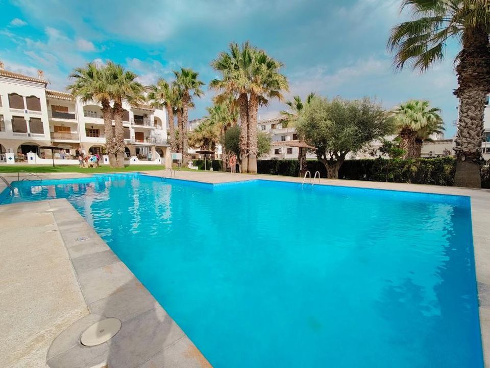 1 bedroom Apartment in La Zenia, Spain No. 181807
